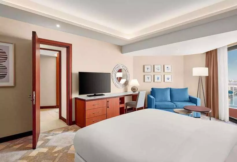 コネクティングルーム（家族用）。, Ramses Hilton
