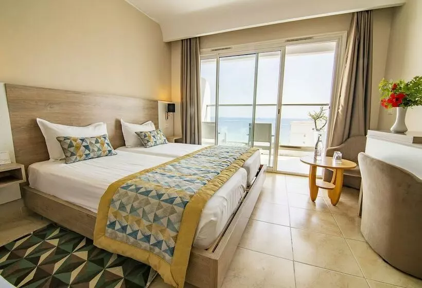 Triple Room Sea View, Riadh Palms Resort & Spa