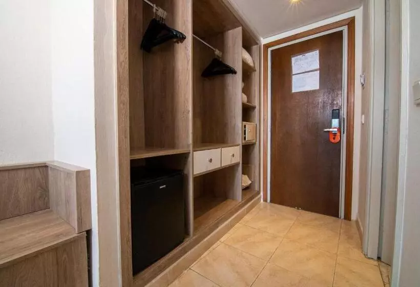 اتاق استاندارد سه نفره, Riadh Palms Resort & Spa