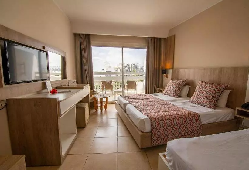 اتاق استاندارد سه نفره, Riadh Palms Resort & Spa
