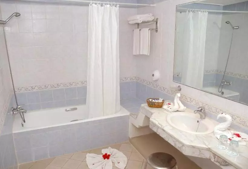 اتاق استاندارد یک نفره, Riadh Palms Resort & Spa