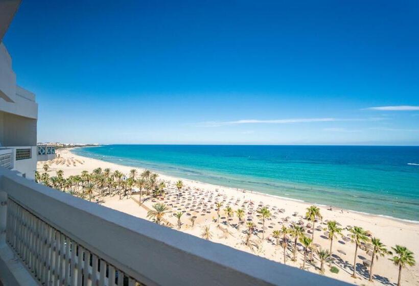 اتاق خانوادگی با چشمانداز دریا, Riadh Palms Resort & Spa