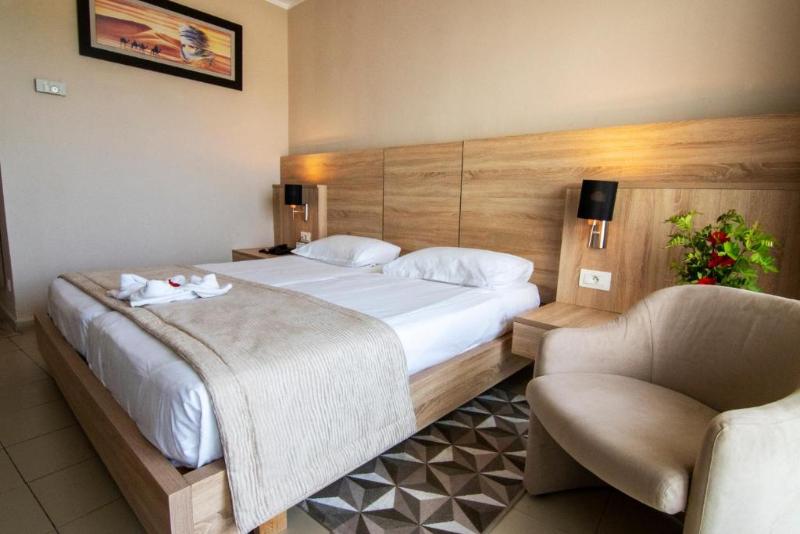 اتاق استاندارد یک نفره با چشم‌انداز دریا, Riadh Palms Resort & Spa