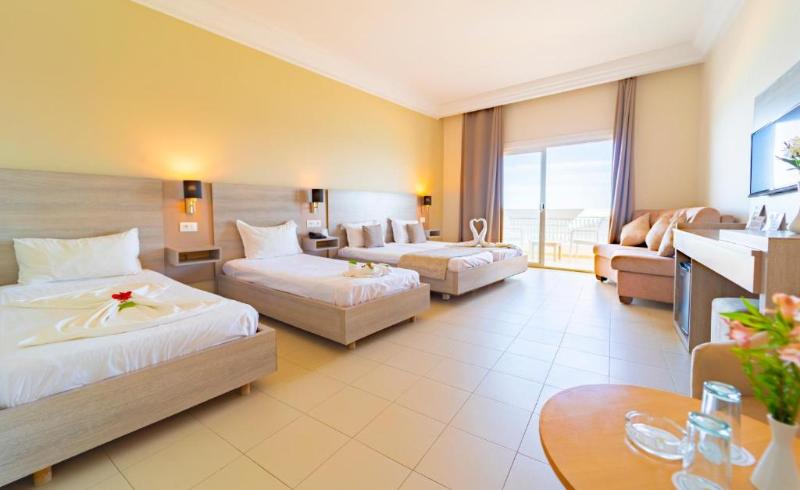 اتاق استاندارد چهار تخته, Riadh Palms Resort & Spa