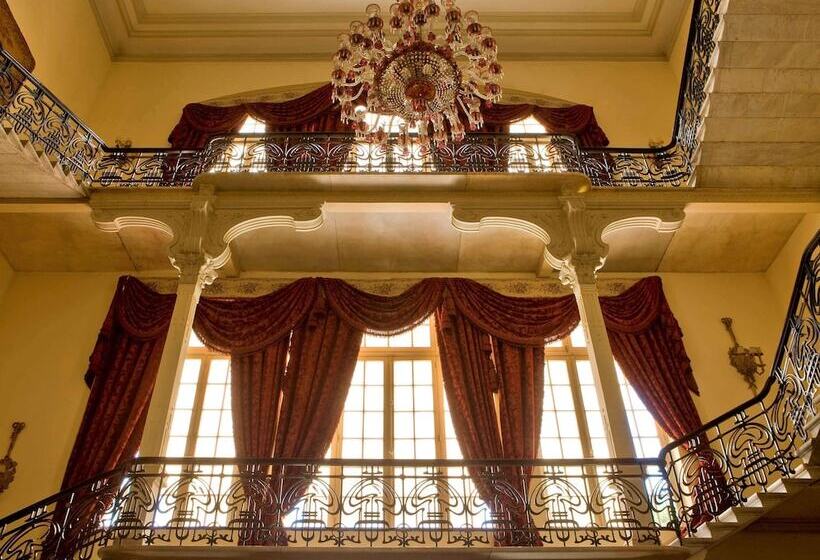 اتاق لوکس با چشمانداز باغ, Sofitel Winter Palace Luxor