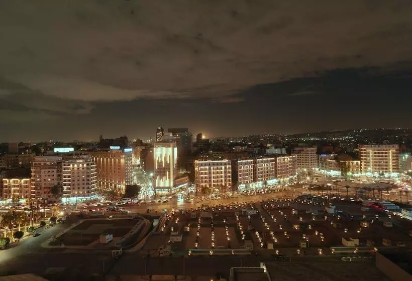 اتاق لوکس با چشم‌انداز, The Nile Ritz Carlton