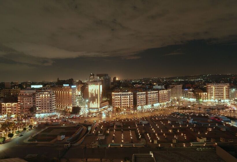琮城市景观的豪华间, The Nile Ritz Carlton