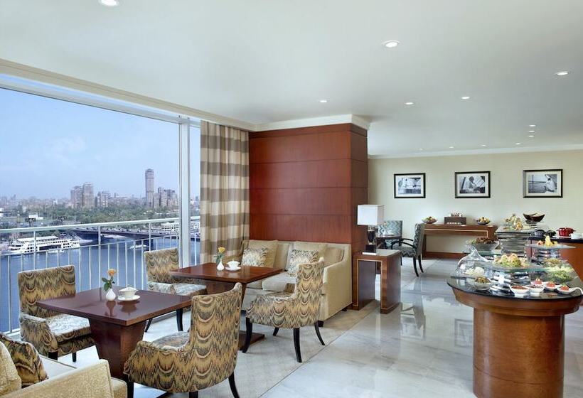 Suíte Real, The Nile Ritz Carlton