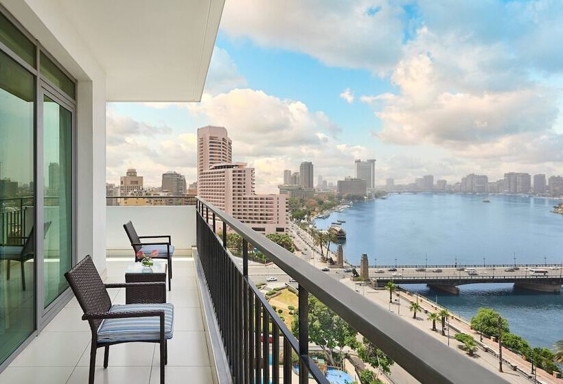 سوئیت رویال, The Nile Ritz Carlton