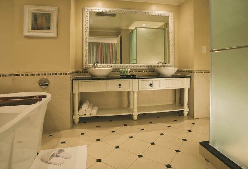 סוויטת סופריור, Wild Coast Sun