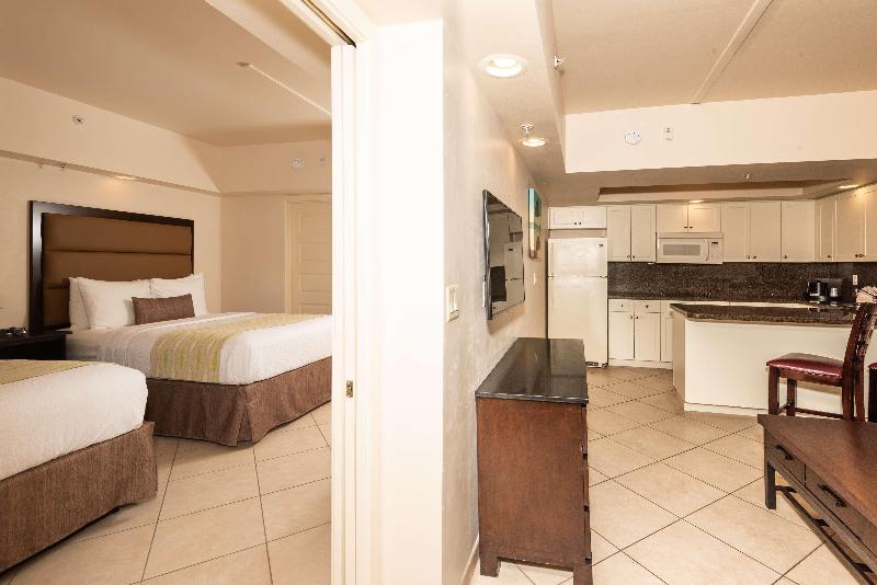 جناح, Best Western Plus Beach Resort