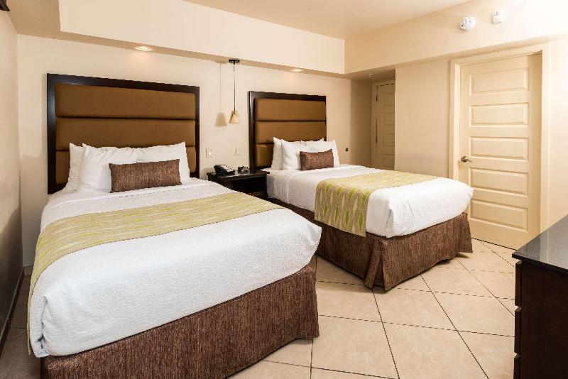 جناح, Best Western Plus Beach Resort