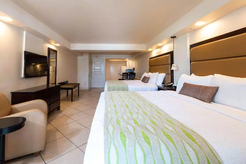 キングサイズベッドのスイートルーム, Best Western Plus Beach Resort