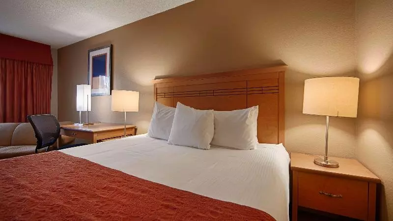 キングサイズベッドのスイートルーム, Best Western Aladdin Inn