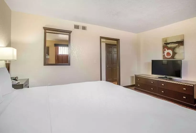 スイート, Best Western Arizonian Inn