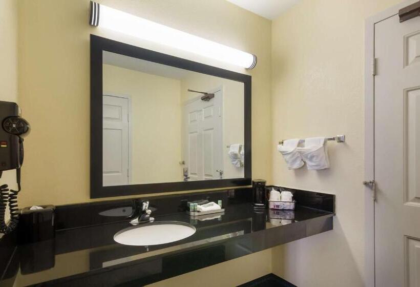 جناح سرير كينج, Best Western Parkside Inn