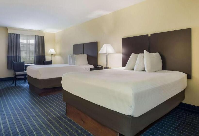 Номер Стандарт 2 Двуспальные Кровати, Best Western Parkside Inn