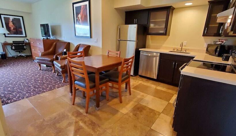스탠다드 룸 더블 침대 2개, Best Western Plus Northwoods Inn