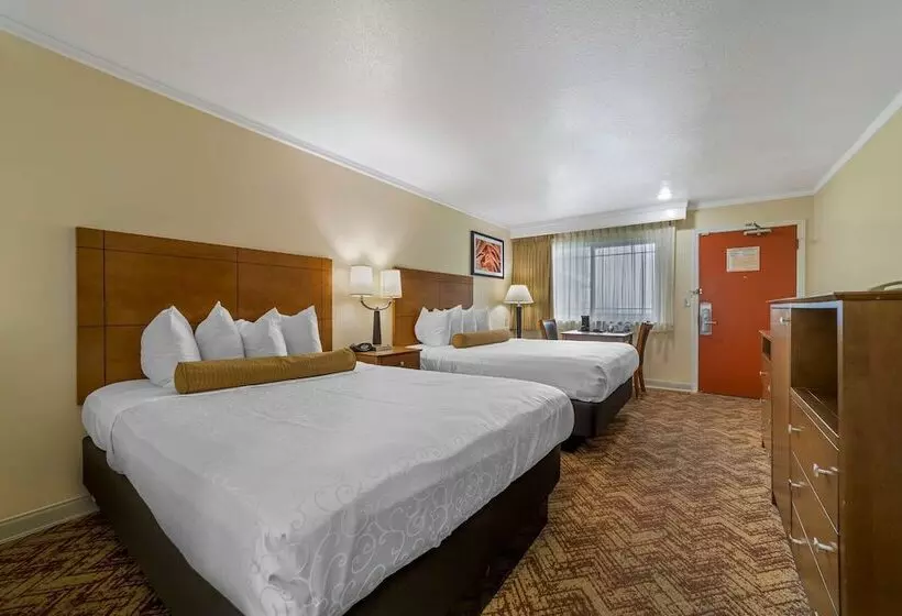 ２ダブルベッドのスタンダードルーム, Best Western Plus Northwoods Inn