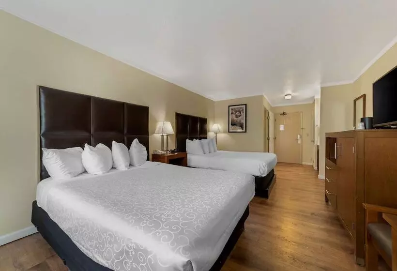 ２ダブルベッドのスタンダードルーム, Best Western Plus Northwoods Inn