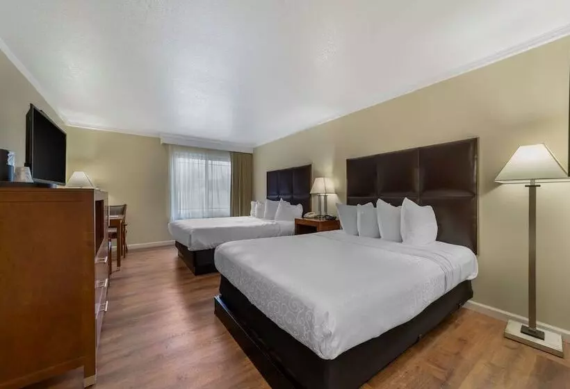 ２ダブルベッドのスタンダードルーム, Best Western Plus Northwoods Inn