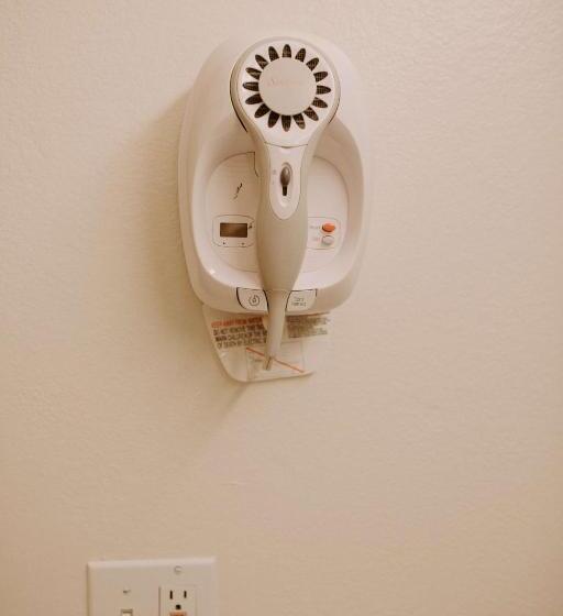 חדר סטנדרט מותאם לאדם עם מוגבלויות, Best Western Sonoma Winegrower's Inn