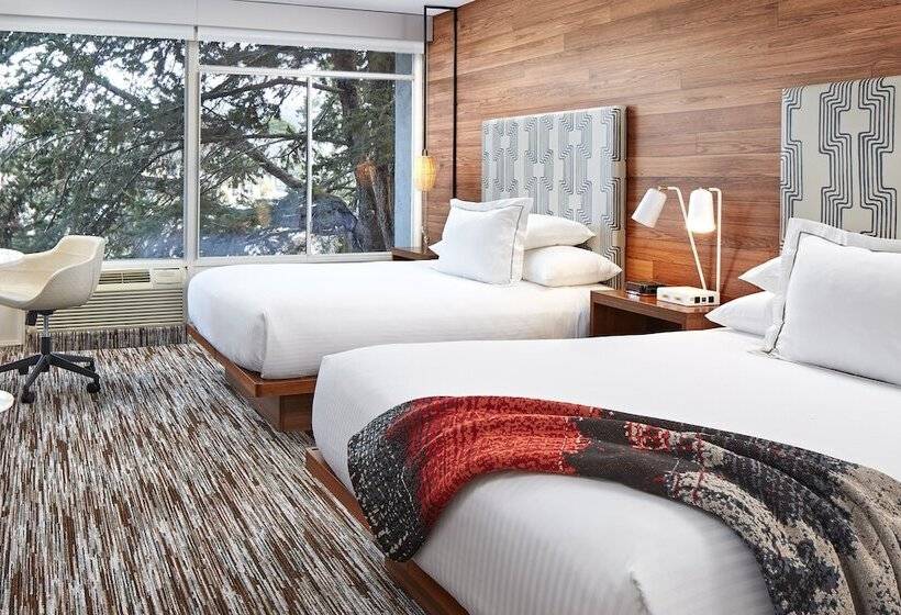 디럭스 룸, Carmel Mission Inn