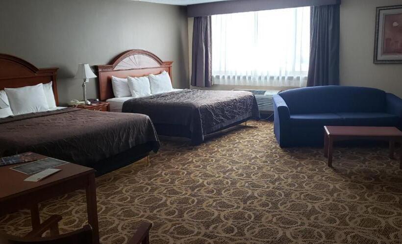 家庭套房, Clarion Inn