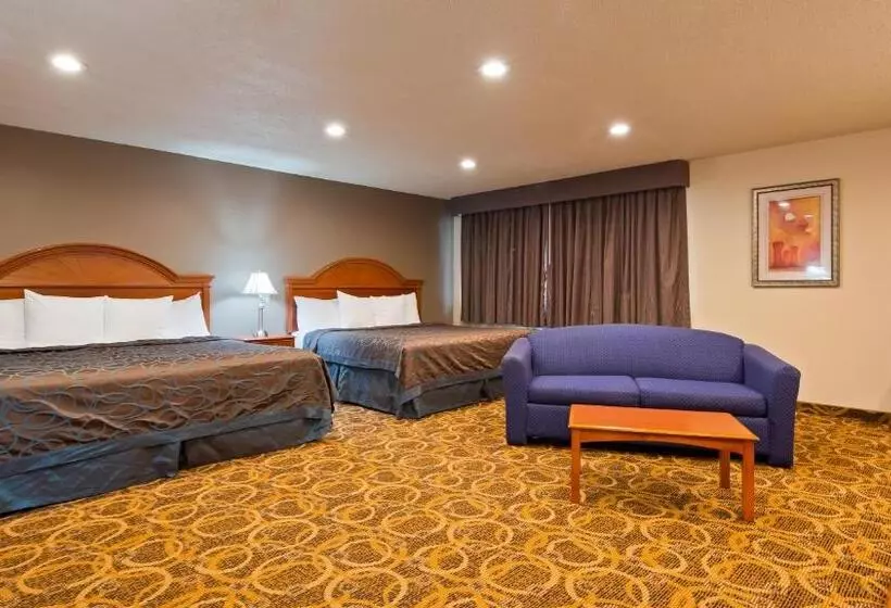 سوییت خانوادگی, Clarion Inn