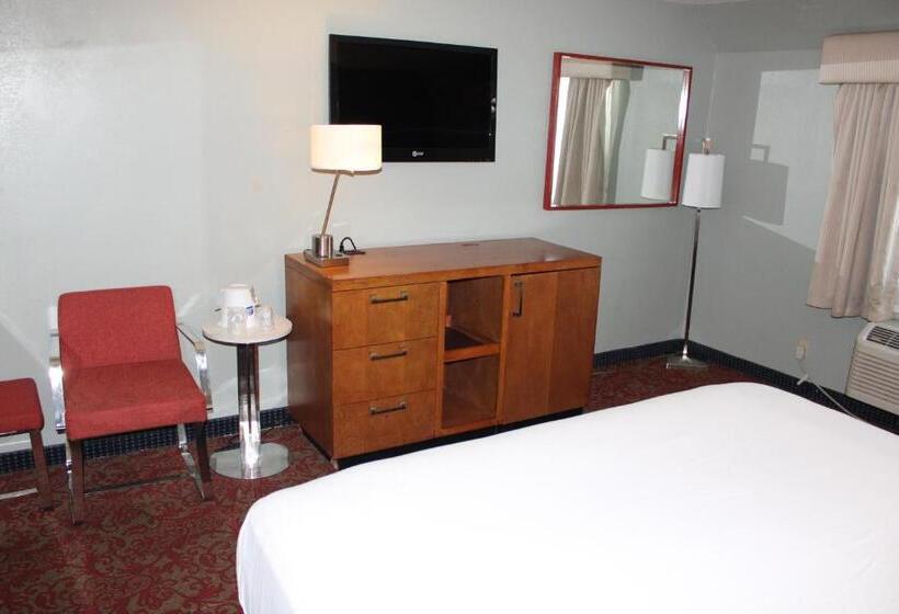 장애인을 위한 킹사이즈 침대 스탠다드 룸, Clarion Hotel Bakersfield North