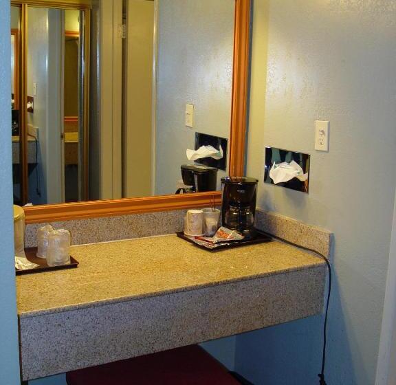 수피리어 룸, Clarion Hotel Bakersfield North