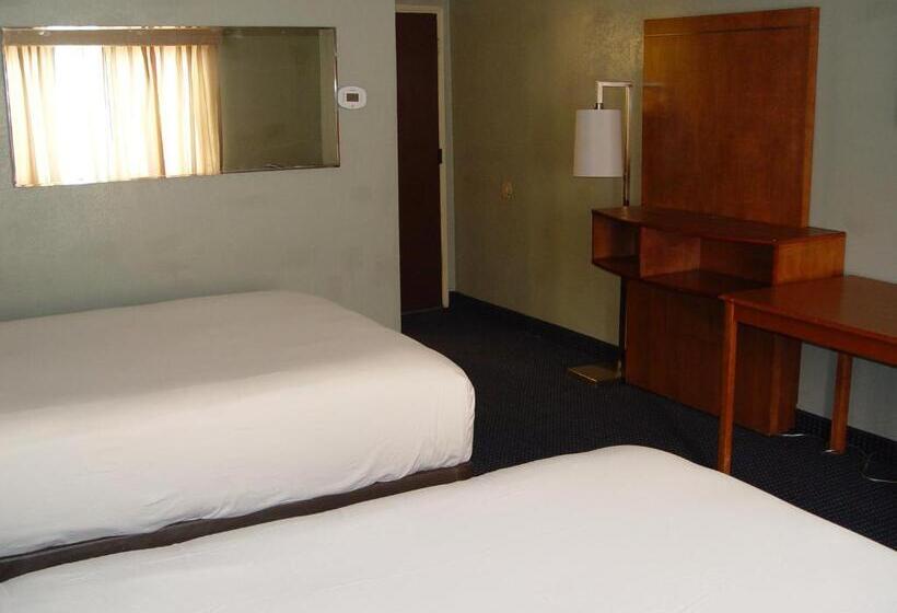 수피리어 룸, Clarion Hotel Bakersfield North