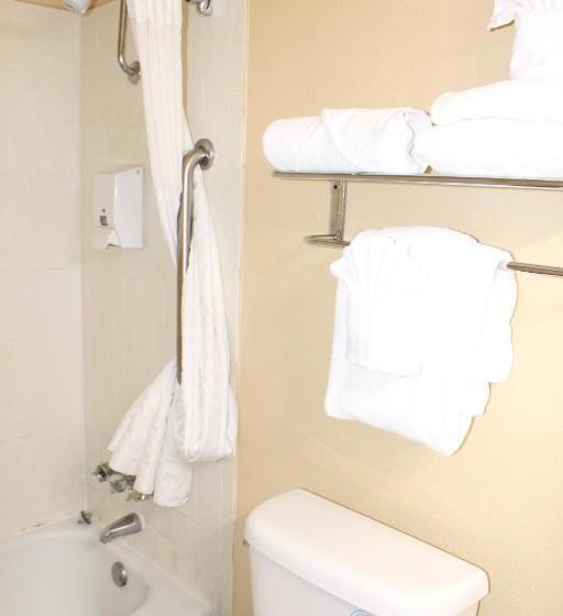 스탠다드 룸, Clarion Hotel Bakersfield North