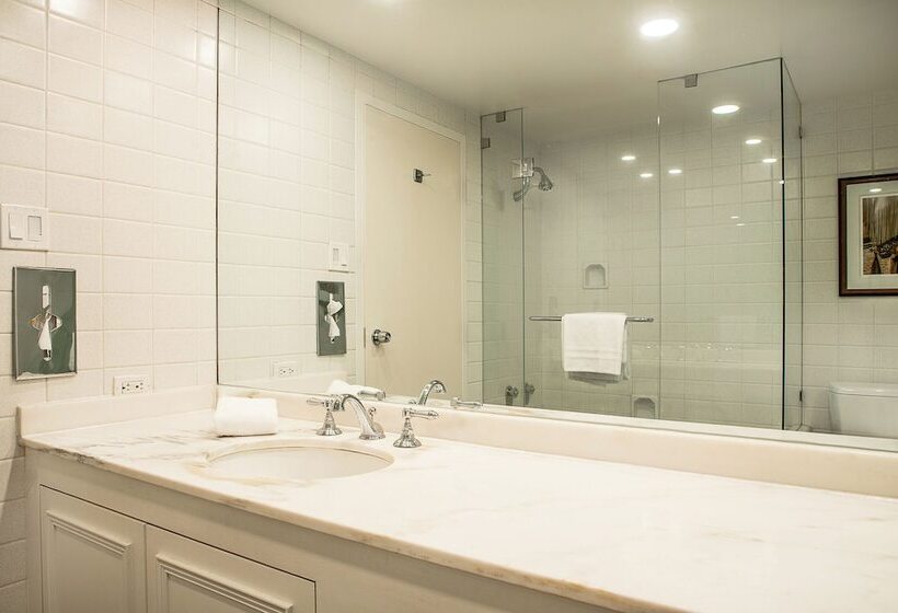 Номер Deluxe, Little America Hotel & Resort Cheyenne