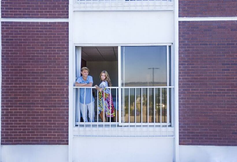 غرفه قياسيه سريرين مزدوجين, Trailborn Surf & Sound