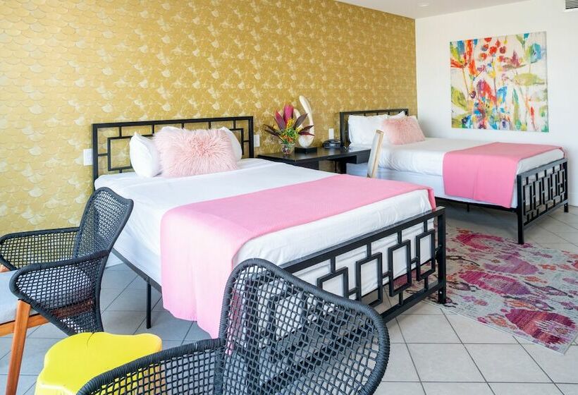 غرفه قياسيه سريرين مزدوجين, Trailborn Surf & Sound