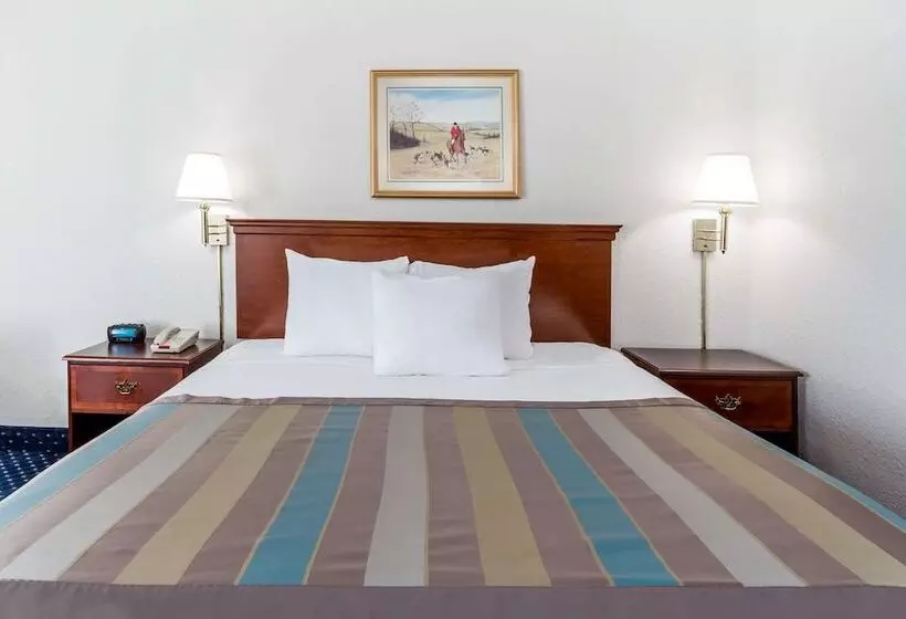 اتاق استاندارد با 2 تخت دوبل, Baymont By Wyndham Greensboro/coliseum