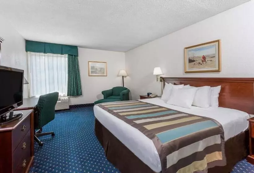 اتاق استاندارد با تخت بزرگ, Baymont By Wyndham Greensboro/coliseum