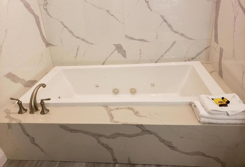 סוויטה עם ג'קוזי, Best Western Plus Sunset Plaza