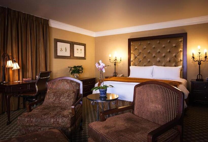 מיטת קינג בסוויטה, Best Western Plus Sunset Plaza