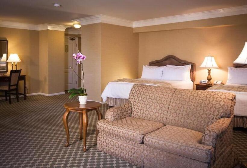 סוויטה עם מרפסת, Best Western Plus Sunset Plaza