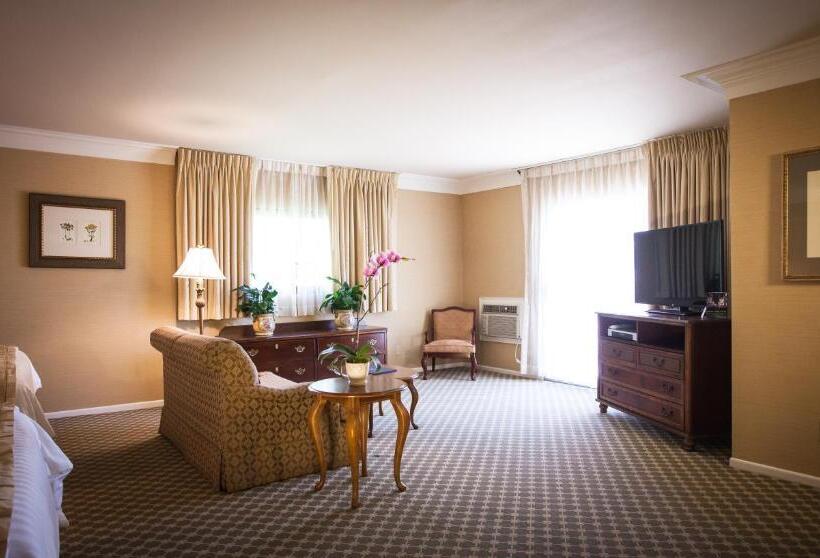 סוויטה עם מרפסת, Best Western Plus Sunset Plaza