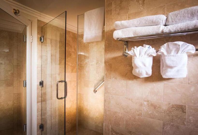 סוויטה עם מרפסת, Best Western Plus Sunset Plaza