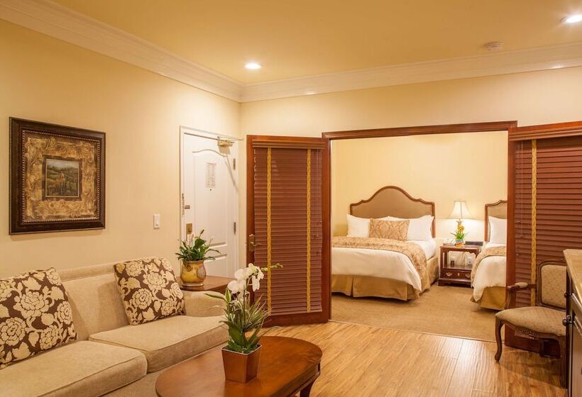 סוויטה, Best Western Plus Sunset Plaza