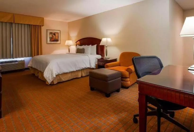 سوئیت با تخت بزرگ, Best Western Plus West Covina Inn