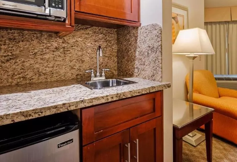 اتاق لوکس با تخت بزرگ, Best Western Plus West Covina Inn