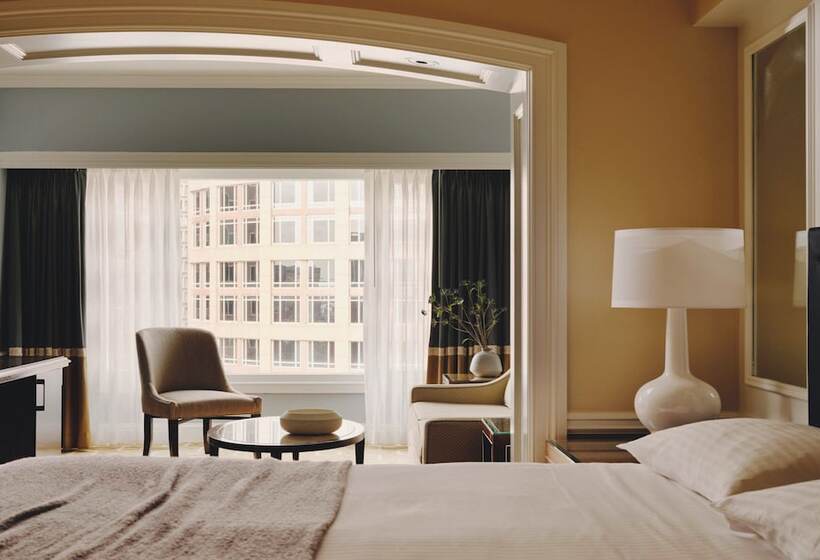 デラックスルーム, Boston Harbor