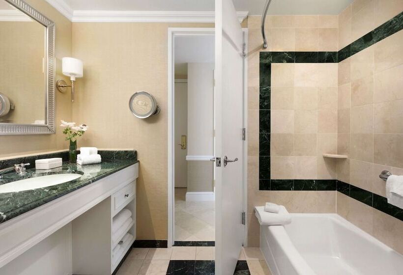 シティビューのスーペリアルーム, Boston Harbor