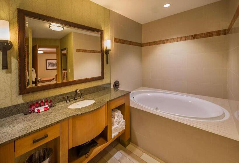 스위트 킹사이즈 침대, Brian Head Lodge