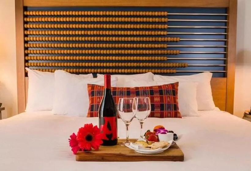 اتاق استاندارد با تخت بزرگ, Chaminade Resort & Spa